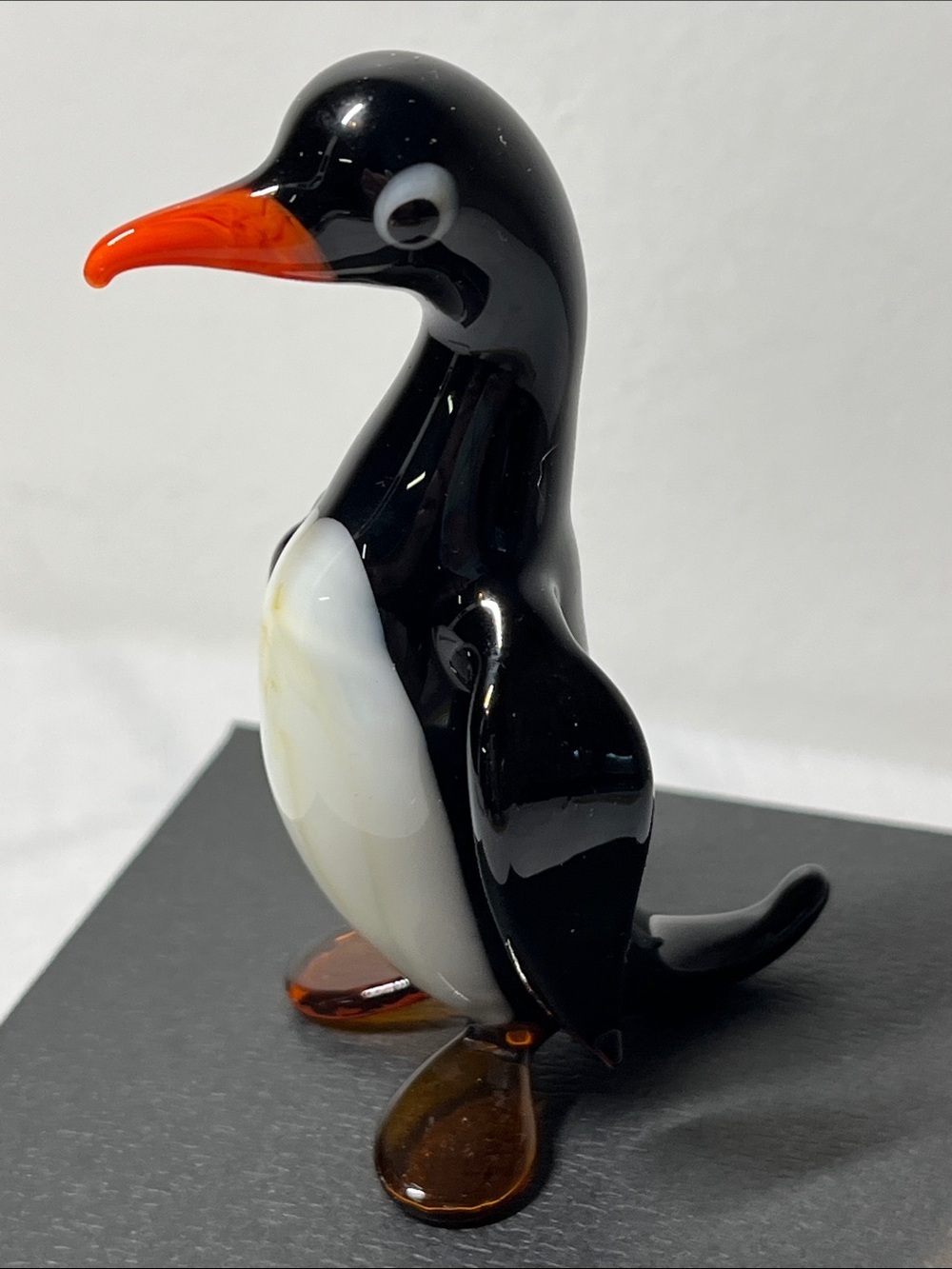 Glass Penguin Figurine - Black, White  Decorative Bird
Collectible 
Vintage